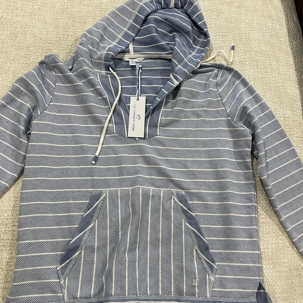 Southern Tide women’s light weight hoody